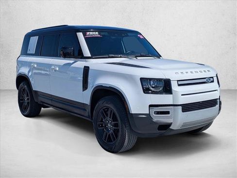 Used 2024 Land Rover Defender 110 S AWD/4WD image 3
