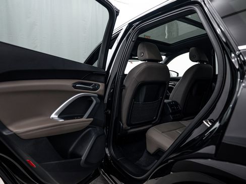 Certified 2025 Audi Q5 Premium w/ Convenience Package image 16