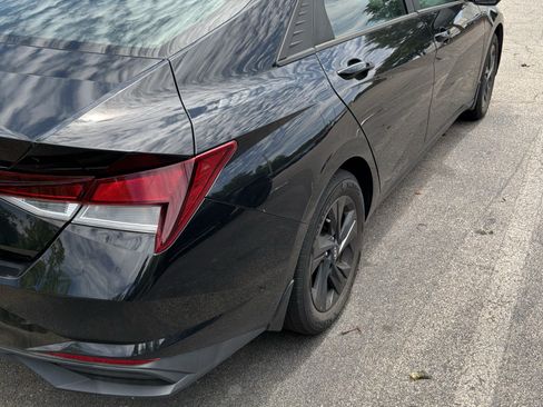 Used 2023 Hyundai Elantra SEL FWD image 34