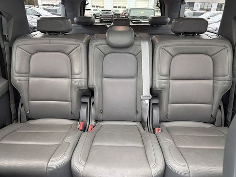 Used 2020 Lincoln Navigator L Reserve w/ Luxury Package image 20