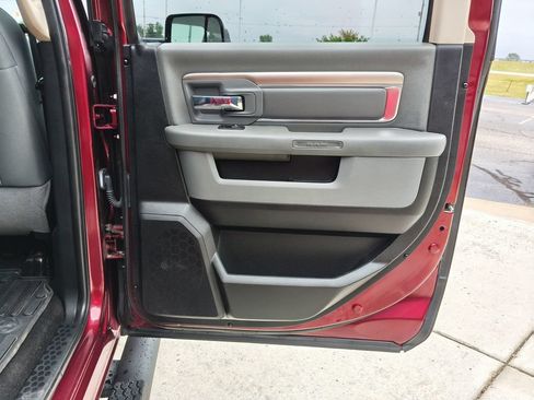 Used 2018 RAM 1500 Outdoorsman AWD/4WD image 17