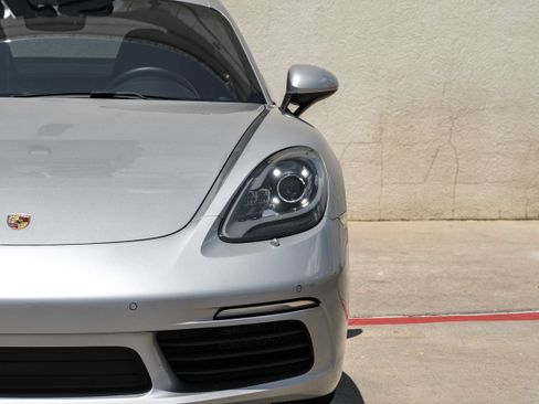 Used 2019 Porsche 718 Cayman RWD image 33