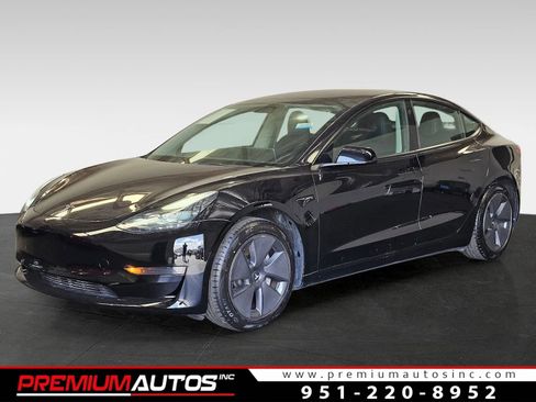 Used 2023 Tesla Model 3 Standard Range RWD image 1
