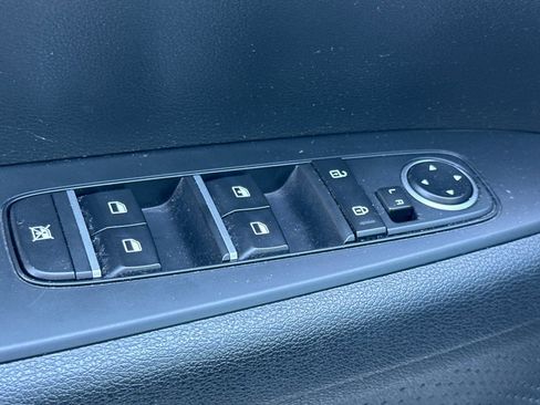 Certified 2024 Kia Forte LXS w/ LXS Technology Package image 13