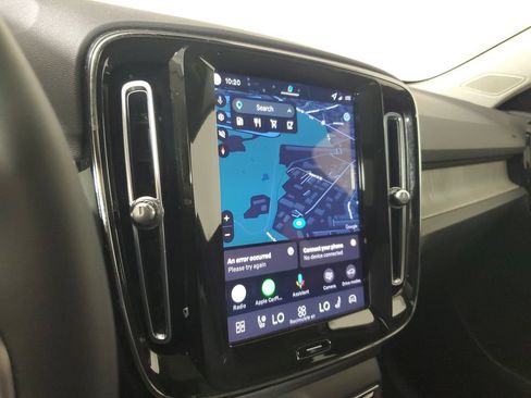 Certified 2026 Volvo XC40 B5 Plus AWD/4WD image 30