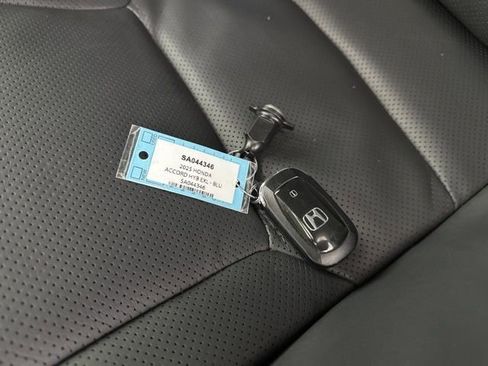 Used 2025 Honda Accord EX-L image 34