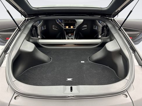 Used 2024 Nissan Z NISMO w/ Floor Mat Package image 21