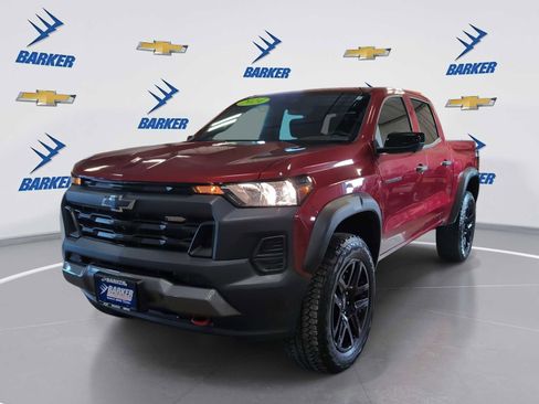 Used 2024 Chevrolet Colorado Trail Boss w/ Technology Package image 1