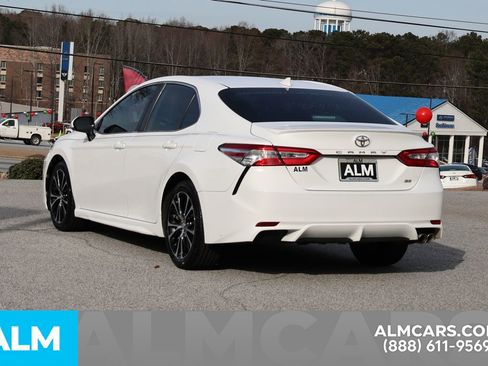 Used 2020 Toyota Camry SE image 7
