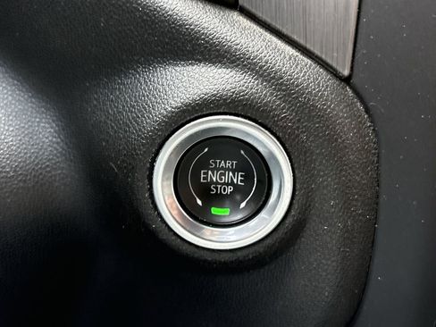 Certified 2022 GMC Sierra 3500 Denali w/ Technology Package image 20