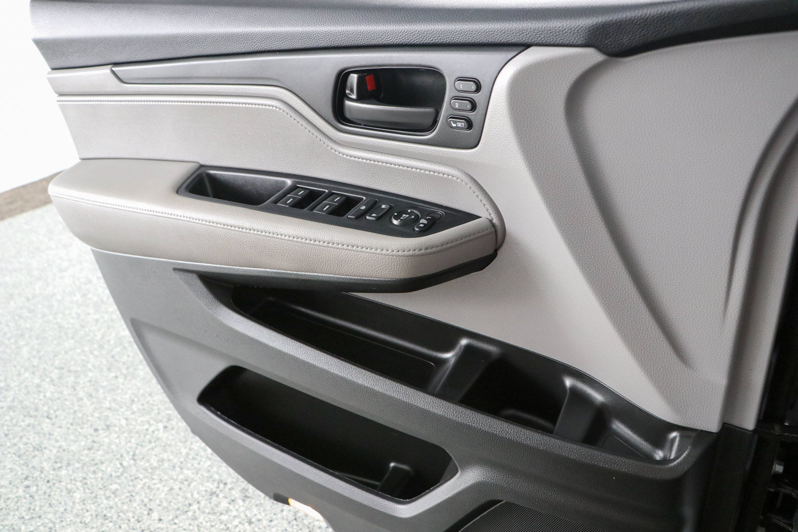 Used 2024 Honda Odyssey EX-L image 22