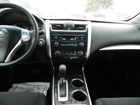 Used 2013 Nissan Altima 2.5 S image 16