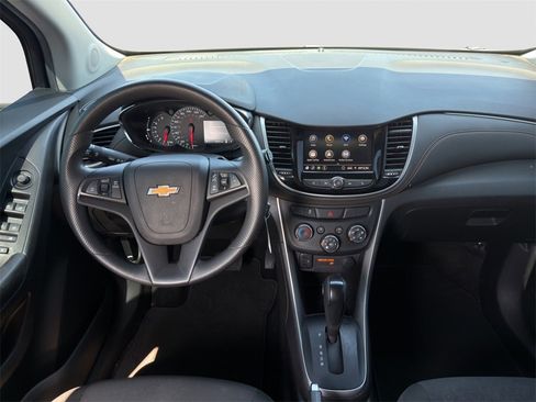 Used 2022 Chevrolet Trax LS w/ Tint and Cruise Package image 14