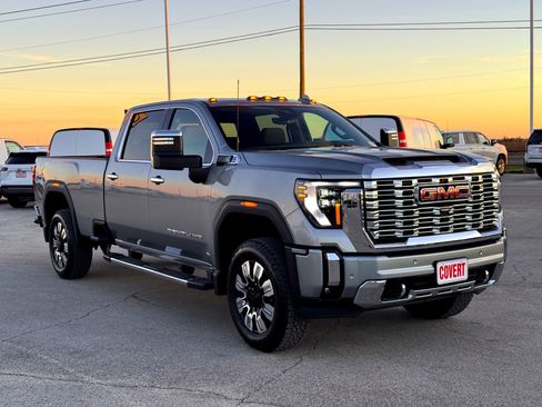 Used 2025 GMC Sierra 2500 Denali w/ Denali Reserve Package image 5