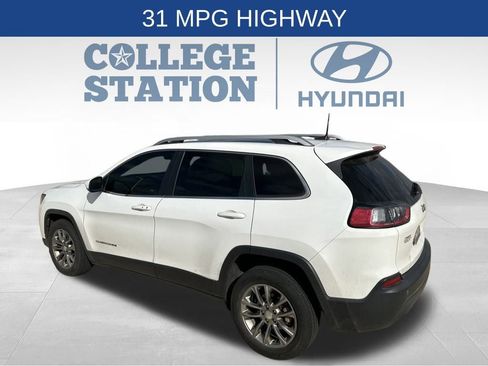 Used 2019 Jeep Cherokee Latitude Plus image 9