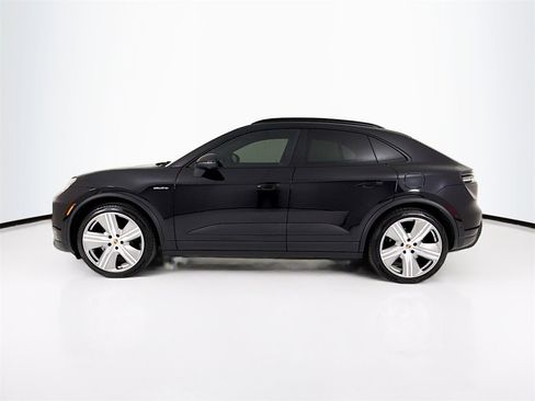 New 2025 Porsche Macan Electric image 2