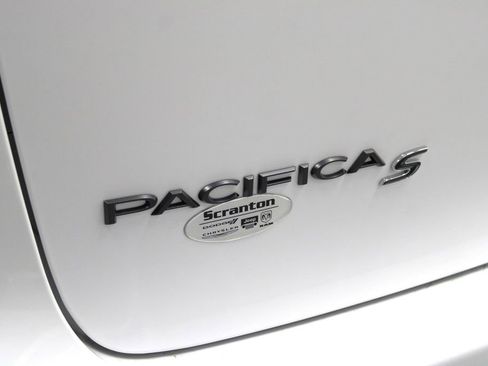 New 2026 Chrysler Pacifica Select w/ S Appearance Package image 35