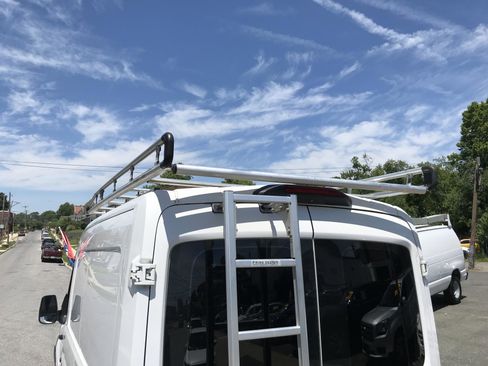 Used 2018 Ford Transit 250 RWD image 16