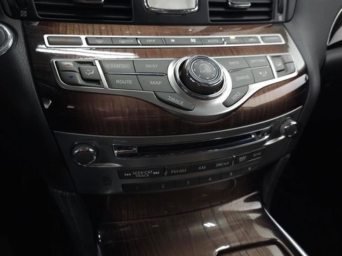 Used 2015 INFINITI Q70 3.7 w/ Deluxe Touring Package image 25
