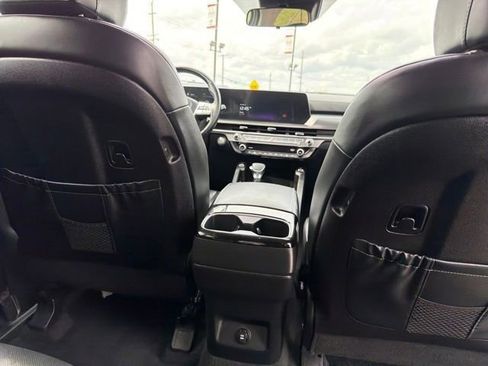 Used 2025 Kia Telluride S FWD image 37