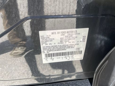 Used 2021 Ford Edge ST-Line FWD image 14