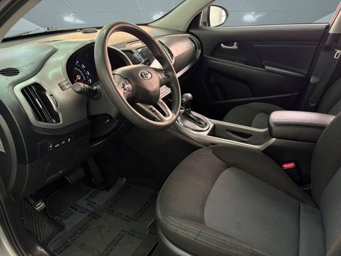 Used 2015 Kia Sportage LX image 4