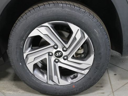 Used 2023 Hyundai Santa Fe SEL image 17