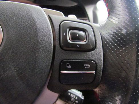 Used 2016 Lexus RC 200t RWD image 30