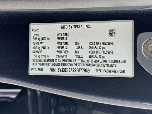 Used 2025 Tesla Model 3 Long Range RWD image 12