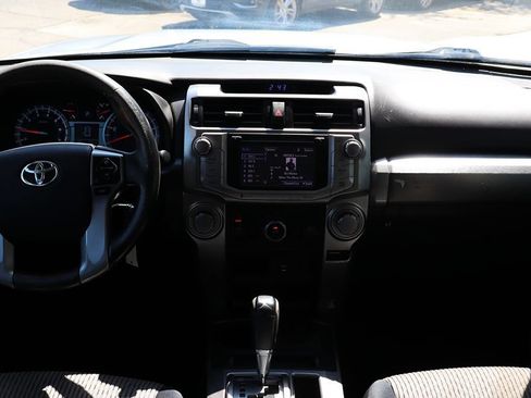 Used 2014 Toyota 4Runner SR5 AWD/4WD image 37