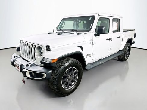 Used 2022 Jeep Gladiator Overland w/ LED Lighting Group AWD/4WD image 3