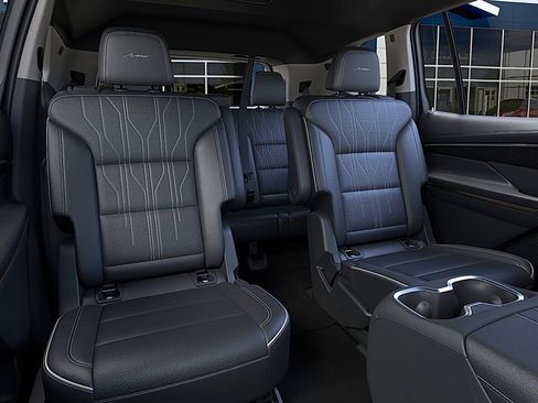 New 2026 Buick Enclave Avenir image 17