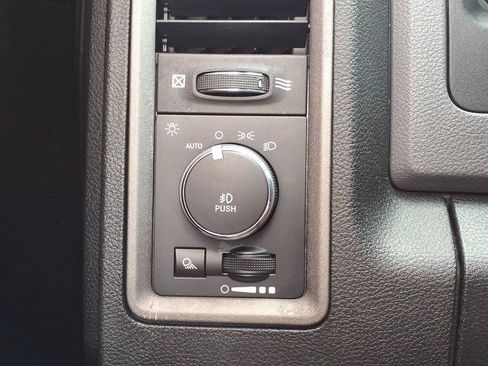 Used 2019 RAM 1500 Express w/ Express Value Package RWD image 27