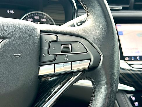 Used 2024 Cadillac XT6 Premium Luxury FWD image 30