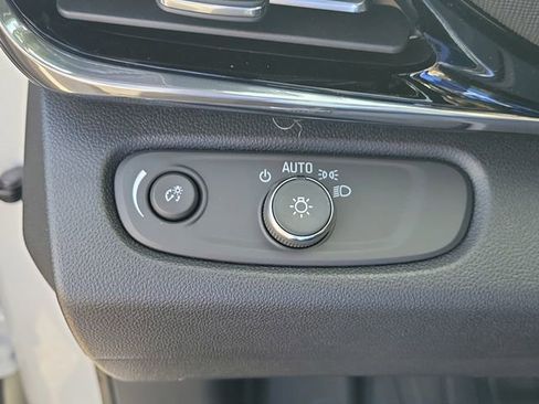 New 2026 Buick Envista Avenir image 22