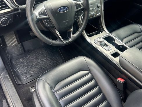 Used 2019 Ford Fusion SEL AWD/4WD image 8