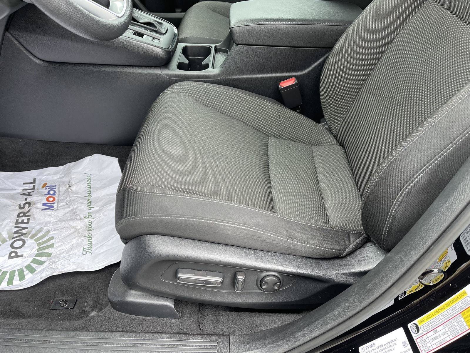 Used 2023 Honda CR-V EX image 3