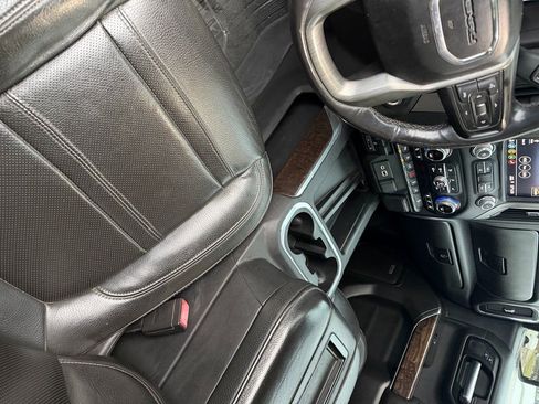 Used 2019 GMC Sierra 1500 Denali w/ Technology Package image 5