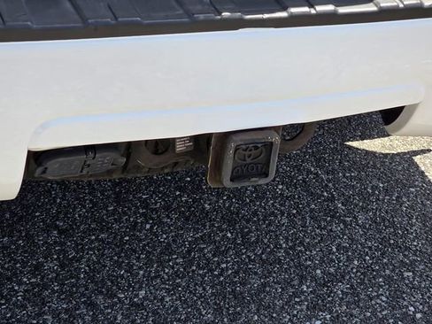 Used 2012 Toyota Sequoia SR5 RWD image 33