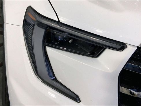 Used 2025 GMC Acadia Elevation FWD image 27