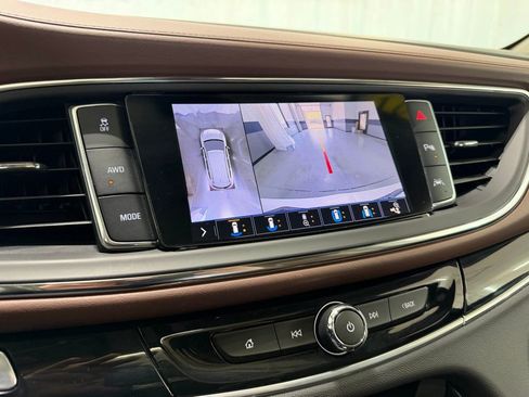Used 2021 Buick Enclave Avenir w/ Avenir Technology Package AWD/4WD image 21