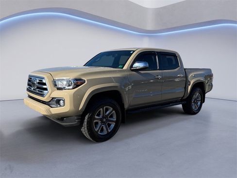 Used 2019 Toyota Tacoma Limited image 7