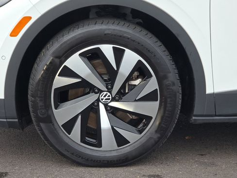 Used 2023 Volkswagen ID.4 2WD image 32