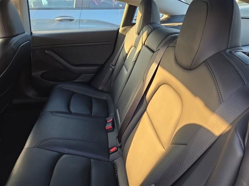Used 2023 Tesla Model 3 Standard Range RWD image 5