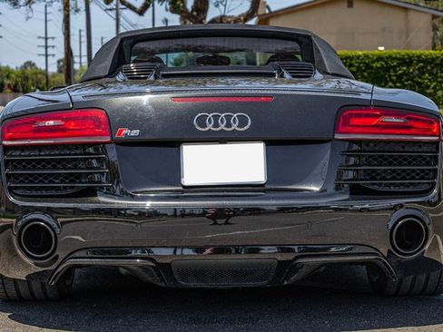 Used 2014 Audi R8 V10 w/ Full Leather Package AWD/4WD image 20