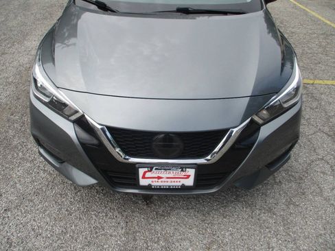 Used 2021 Nissan Versa S FWD image 24