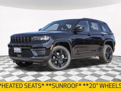 New 2025 Jeep Grand Cherokee Altitude image 2