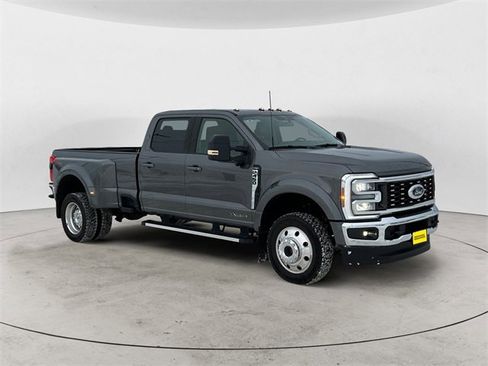 Used 2025 Ford F450 Lariat w/ FX4 Off-Road Package image 7
