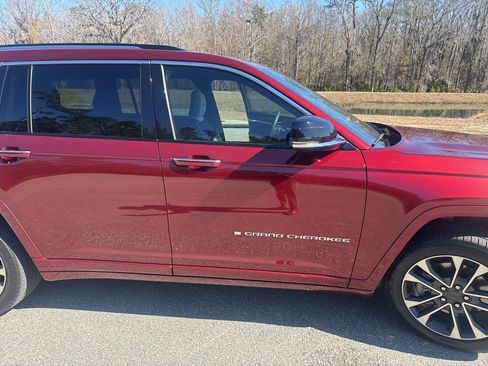 Used 2023 Jeep Grand Cherokee L Overland image 5