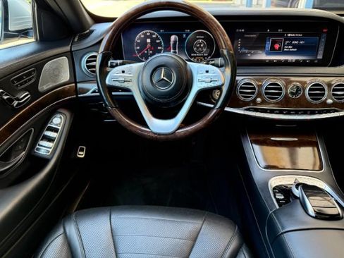 Used 2018 Mercedes-Benz S 560 4MATIC Sedan image 14